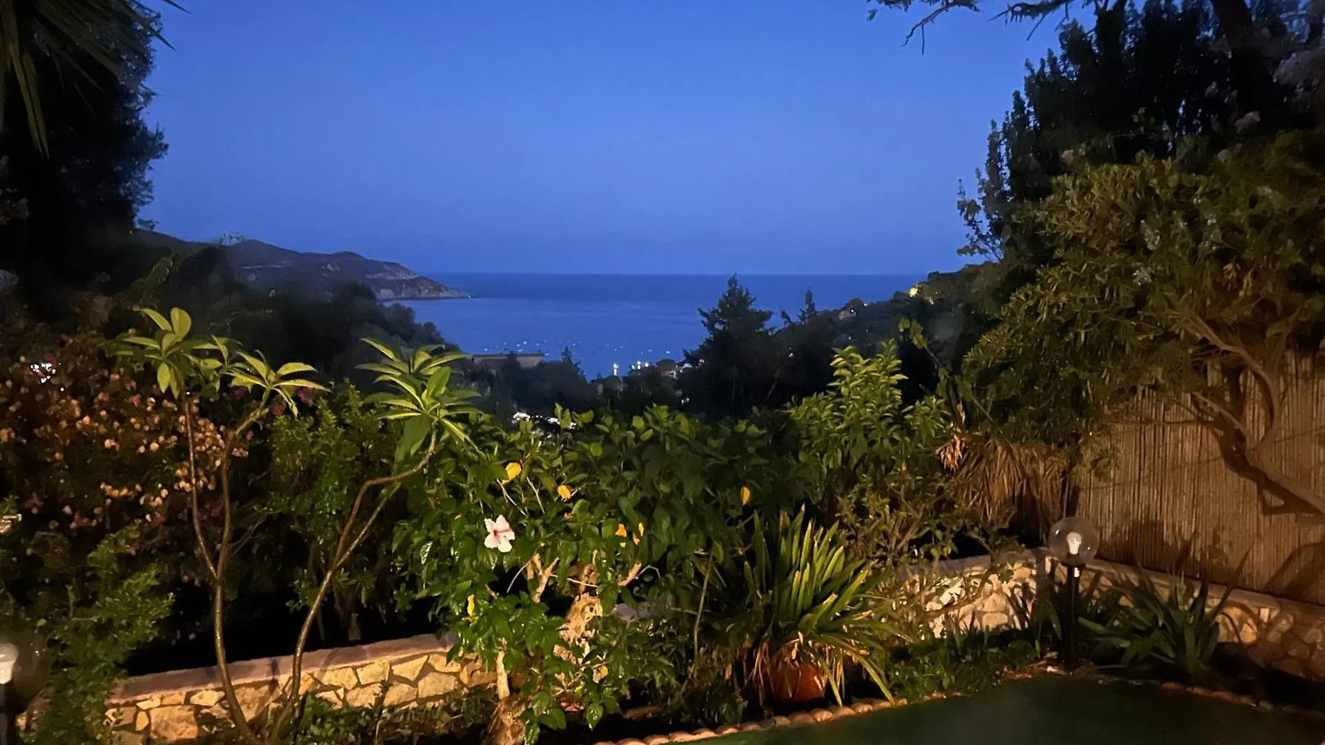 Villa Matteo Sea View 托雷德尔斯泰尔